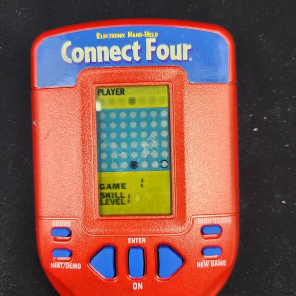 Connect Four Milton Bradley Electronic Handheld Game - 2002 Hasbro Works - Picture 3 of 8